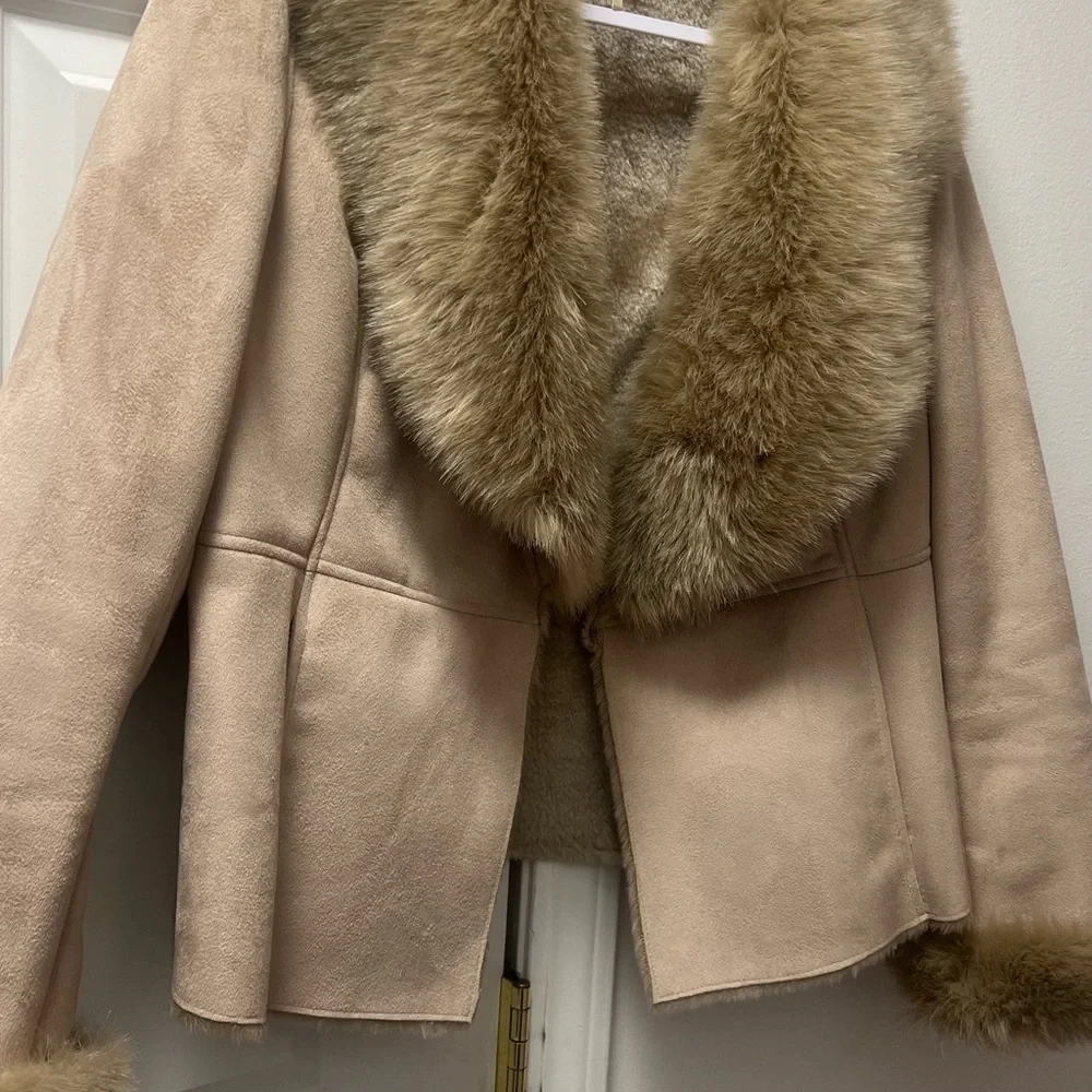 Marks & Spencer 70s style beige afghan faux suede and fur jacket coat size M - Picture 3 of 4